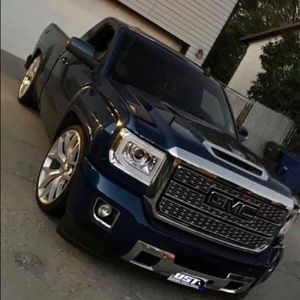 Meet your Posher, Andres